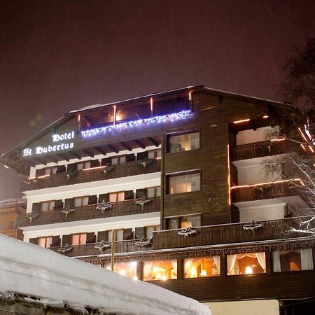 Hotel Garni St. Hubertus Madonna Buitenkant foto
